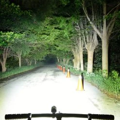 Infini Vorderlicht Tron I-282P 12 Infini Vorderlicht Tron I-282P -Bosch Verkaufsgeschäft infini vorderlicht tron i 282p5